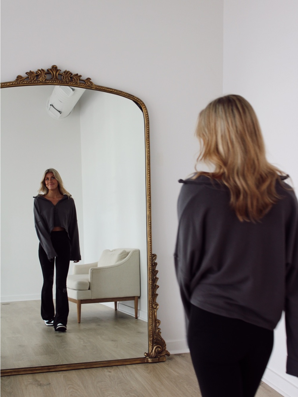 Cropped Quarter-Zip Pullover Hoodie - Charcoal BUCKETLIST - Picture 2 of 2